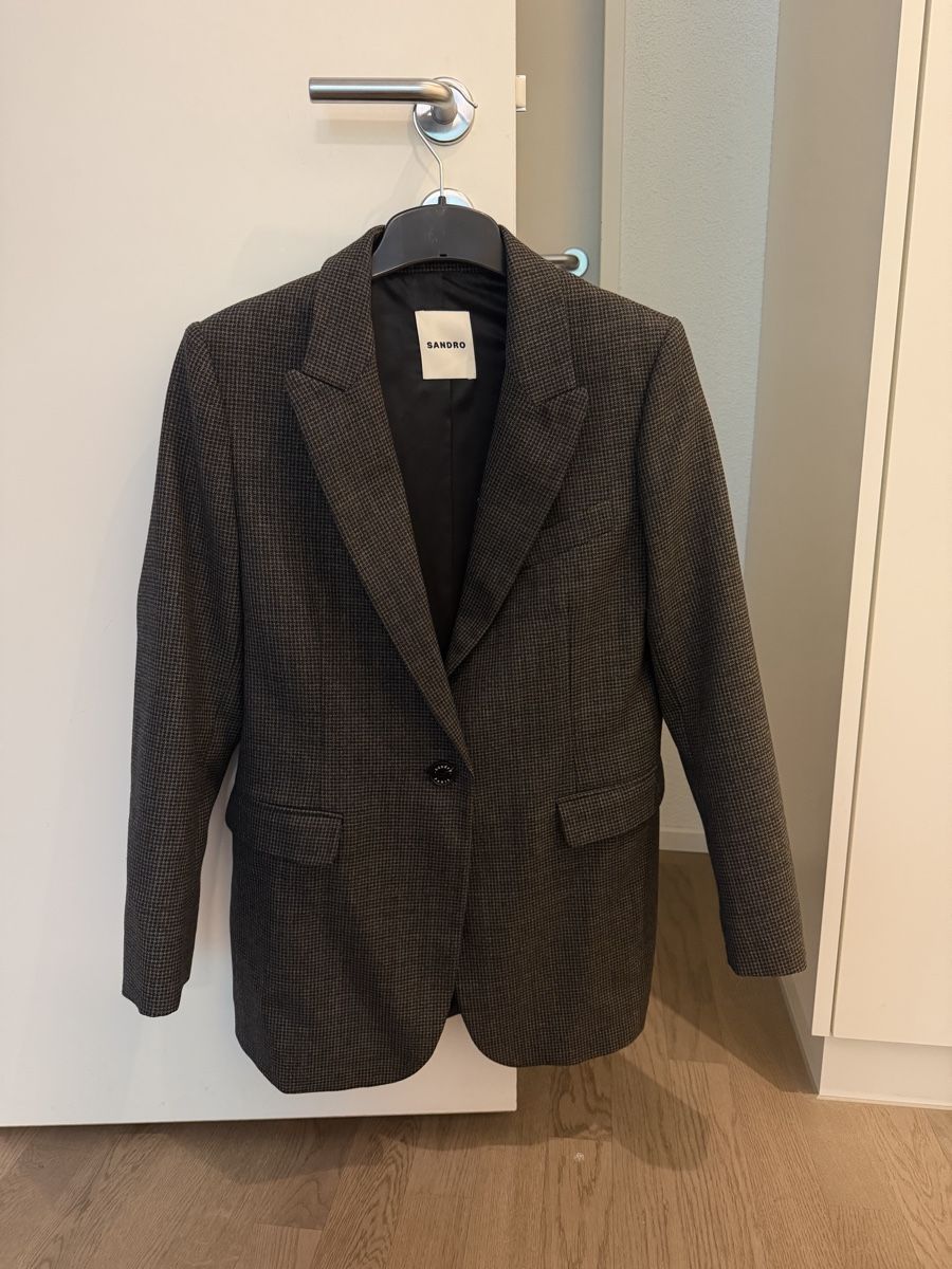 Sandro Giacche: Stylish Sandro Blazer Gr 36 – Nuovo (secondo la descrizione) da Zürich venduto da gondeli2012 1
