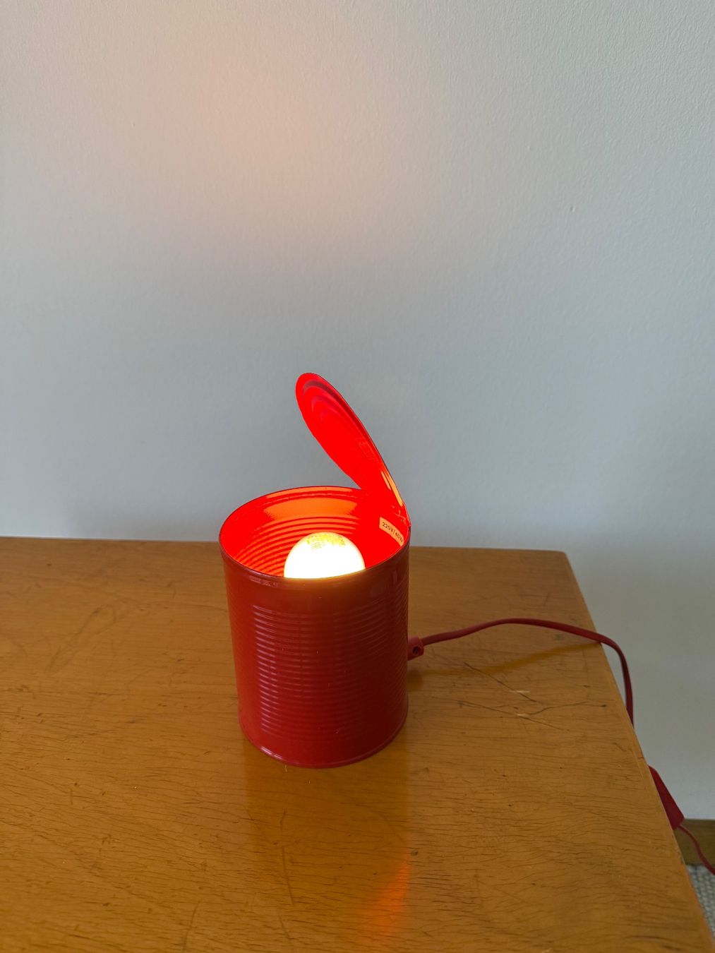 Lampes: Rote Konservendosenlampe Pop Art 80er – D'occasion à Luzern par Mamutpe