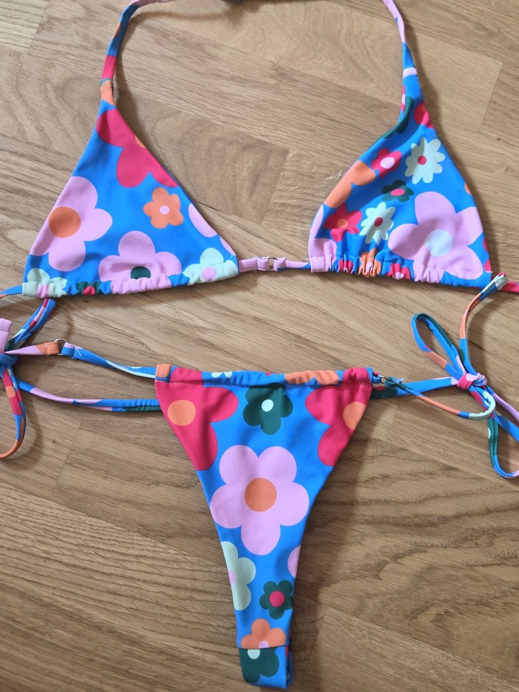 Maillots de bain & Bikinis: Blumenbikini – Neuf (Voir description) à Bassersdorf par ale_2ftz