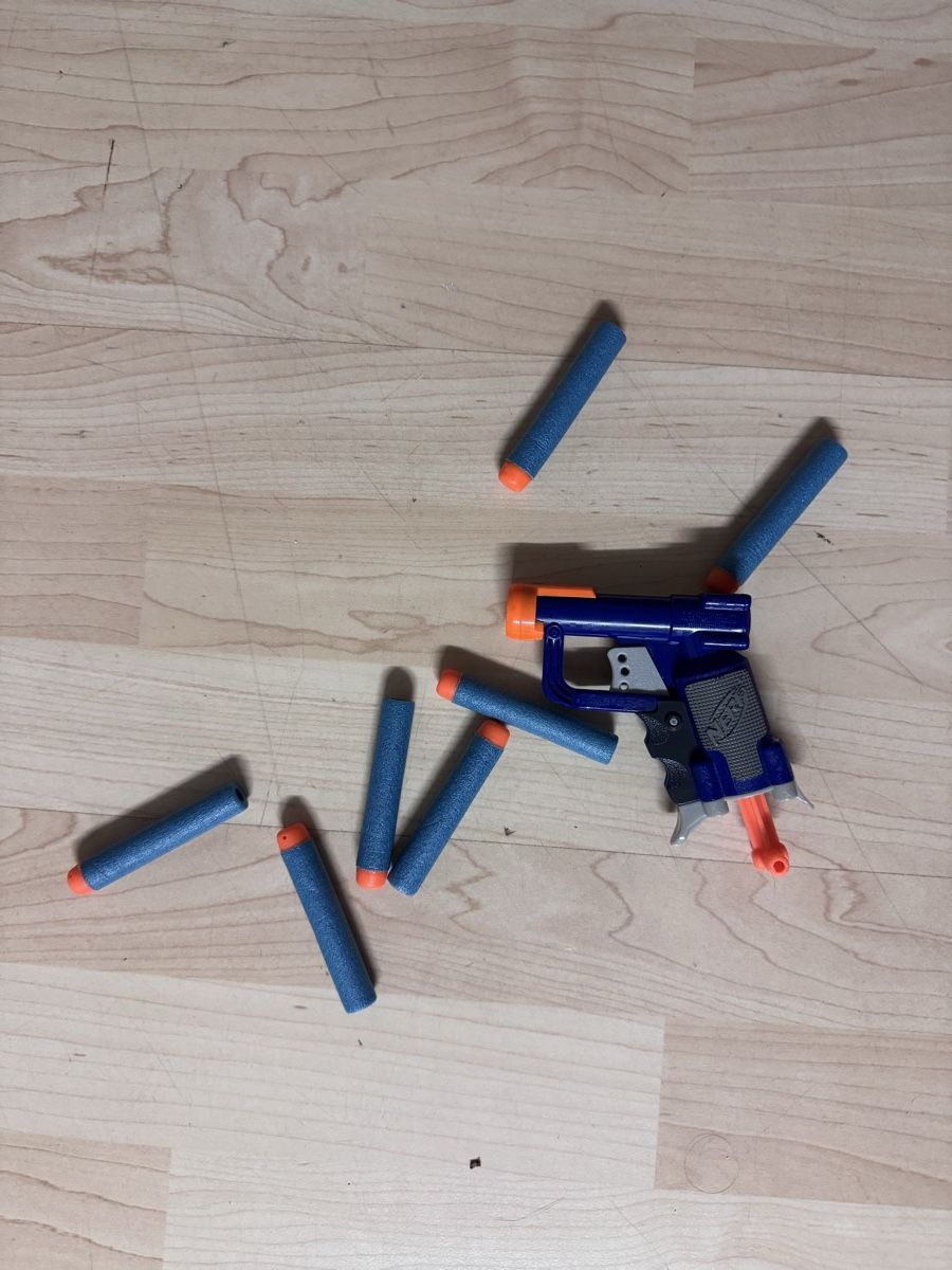 Nerf Spielzeuge: 5 verschiedene Nerf Blaster einer mit bällen – Gebraucht aus Scuol von pfi_7l2j 2