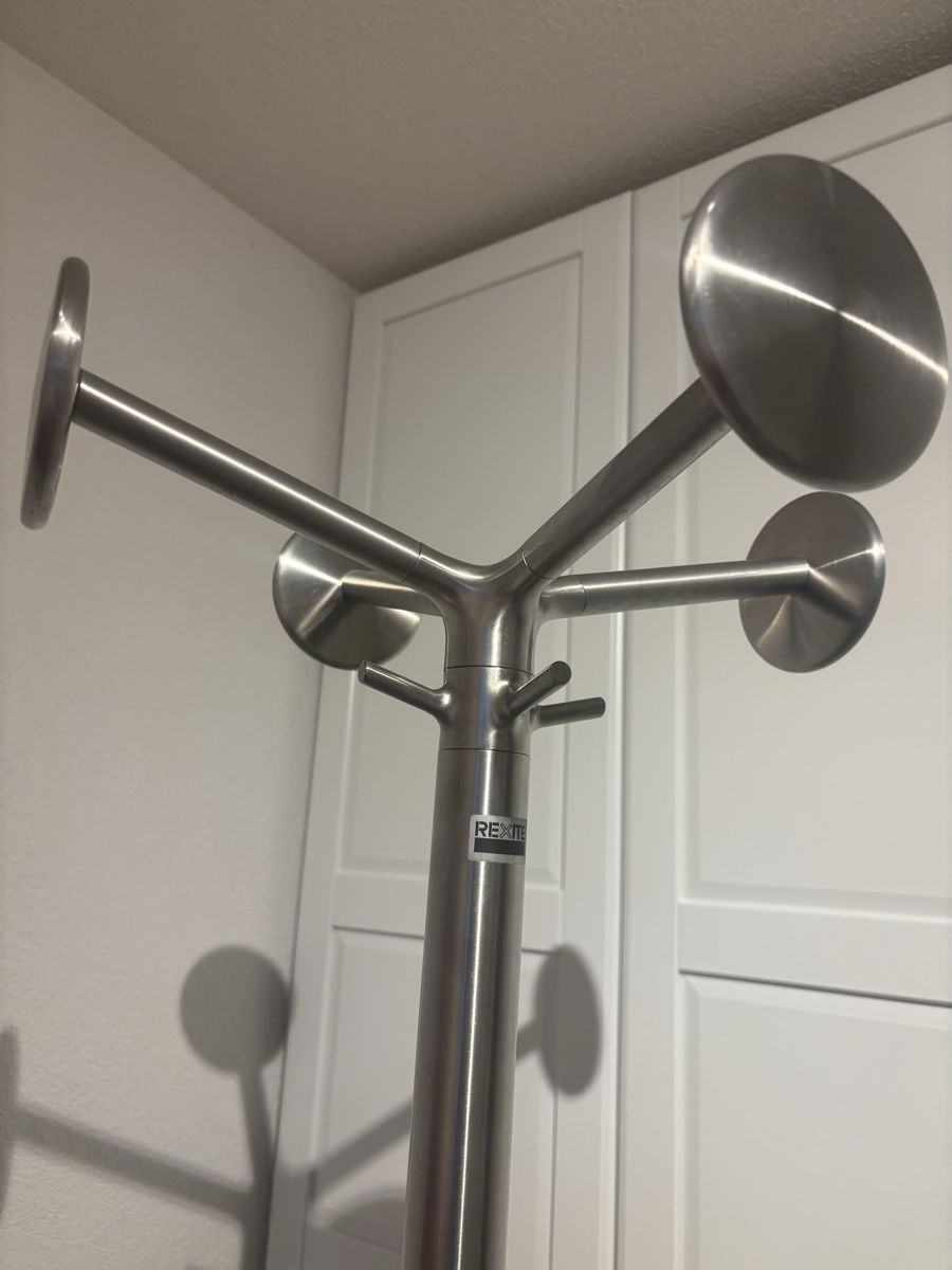 Guardaroba: Rexite Nox Ipso Coat Stand – Usato da Oberwil-Lieli venduto da pie_qwj7 1