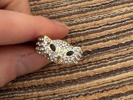 Goldener Ring mit Strass und schwarzem Stein