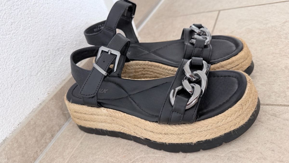 Scarpe per ragazze: Damensandalen – Usato da Frenkendorf venduto da Sua_p8dj 1
