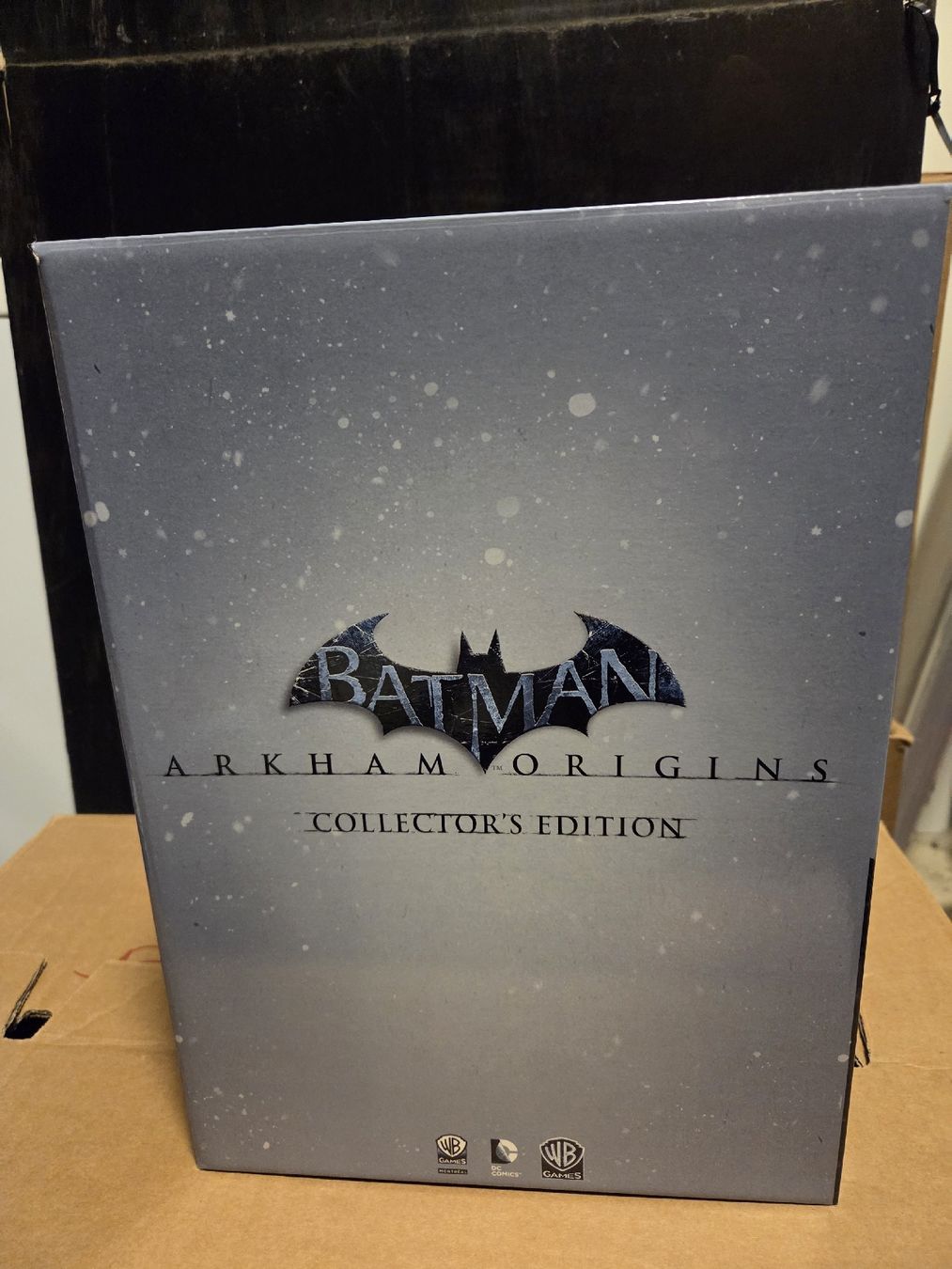 Statuette: Batman Arkham Origins Statue – Nuovo e nell'imballaggio originale da Dürrenäsch venduto da JFAS