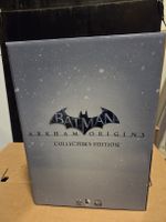 Batman Arkham Origins Statue