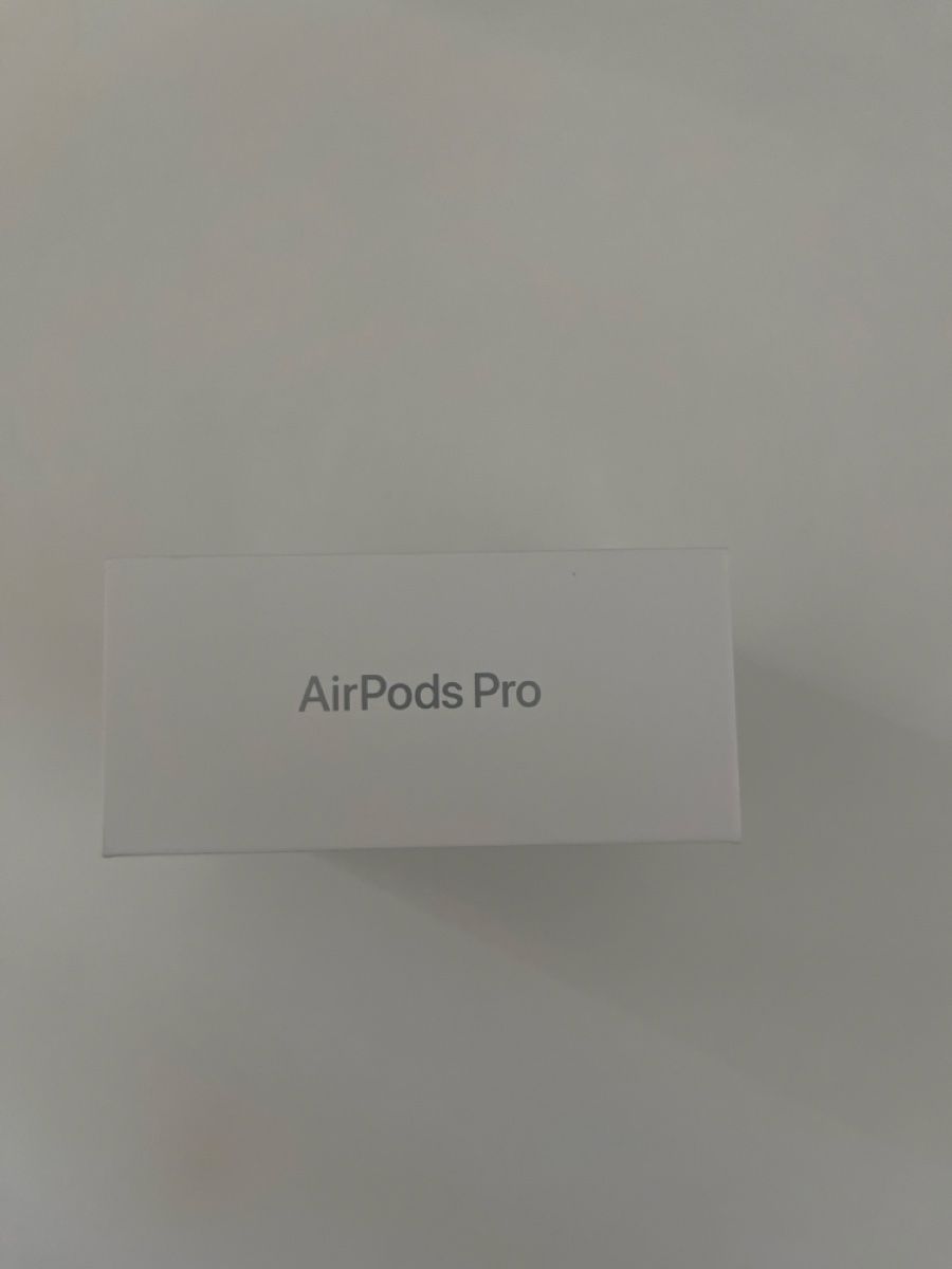 Apple Kopfhörer: AirPods Pro – Neu und originalverpackt aus Vevey von ali_2bqn 1