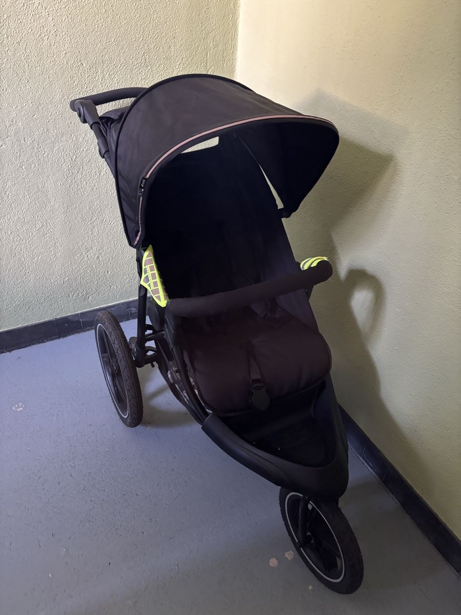 Hauck Poussette: Kinderwagen Hauck Runner 2 + Extras – D'occasion à Frauenfeld par myl_msh9 1