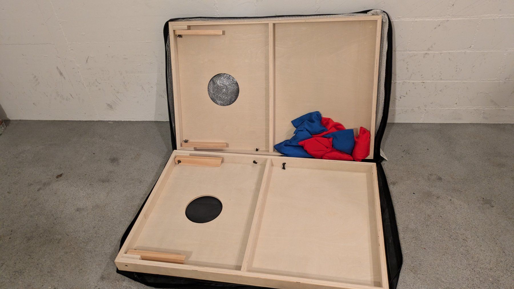 Giochi: Cornhole Spiel mit Tasche von Koor – Usato da Kriens venduto da Lianna 5