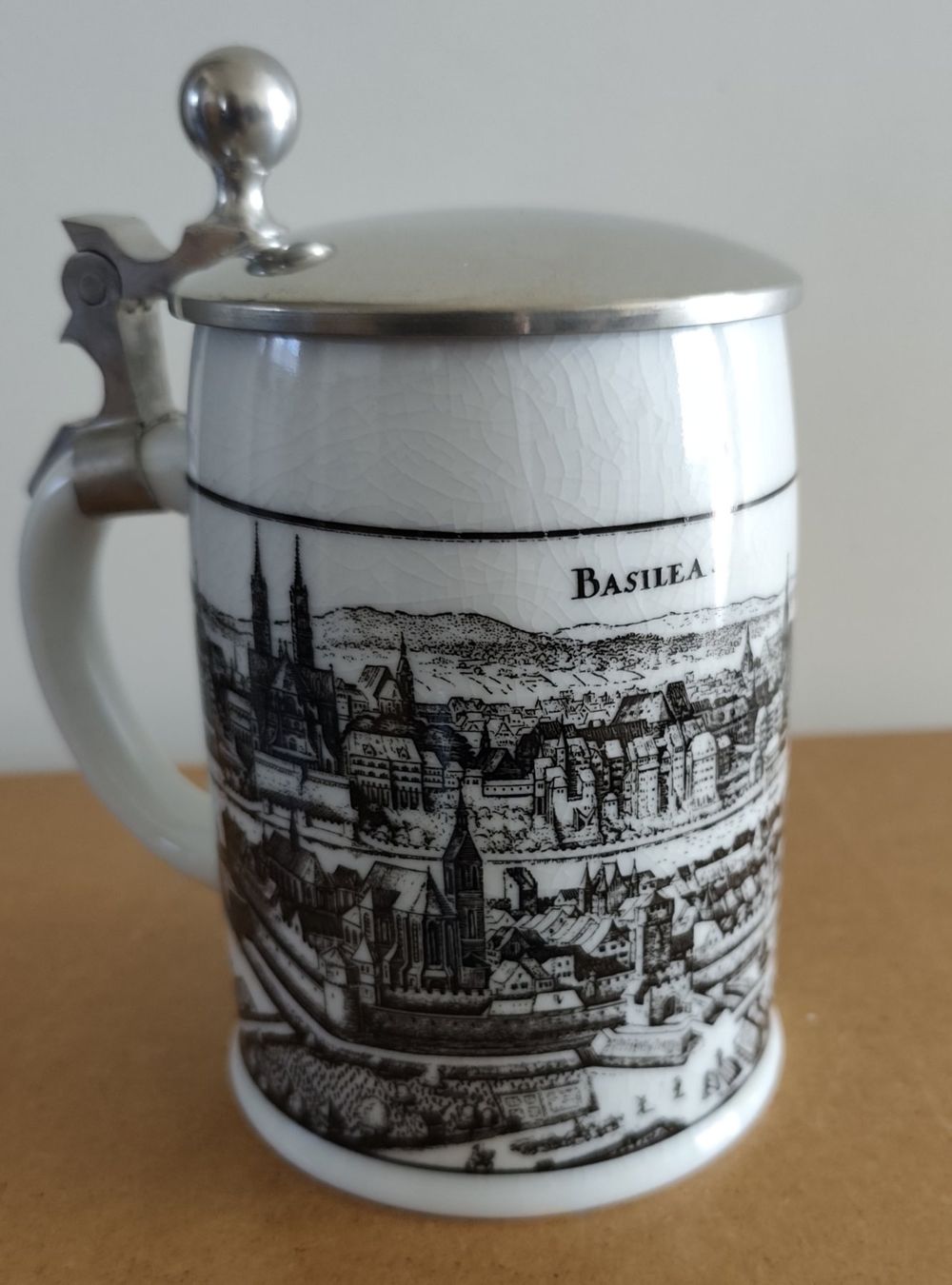 Bicchieri: Bierkrug Zinndeckel Basel/Basilea, Sammelobjekt, Top! – Nuovo (secondo la descrizione) da Bettwil venduto da Tigria10 1