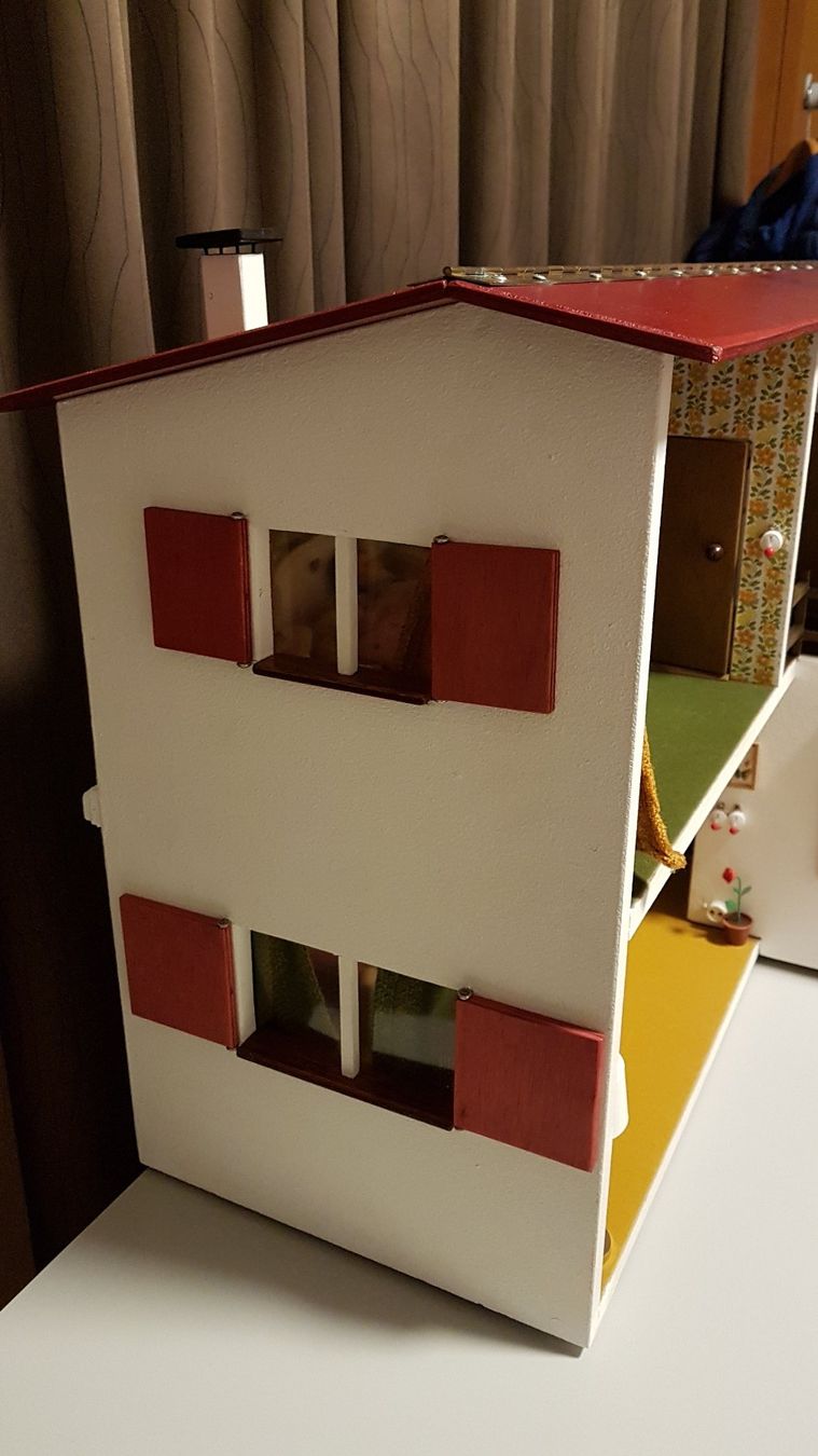 Case e mobili per bambole: Puppenhaus mit Beleuchtung – Usato da Mönchaltorf venduto da boesi51 9