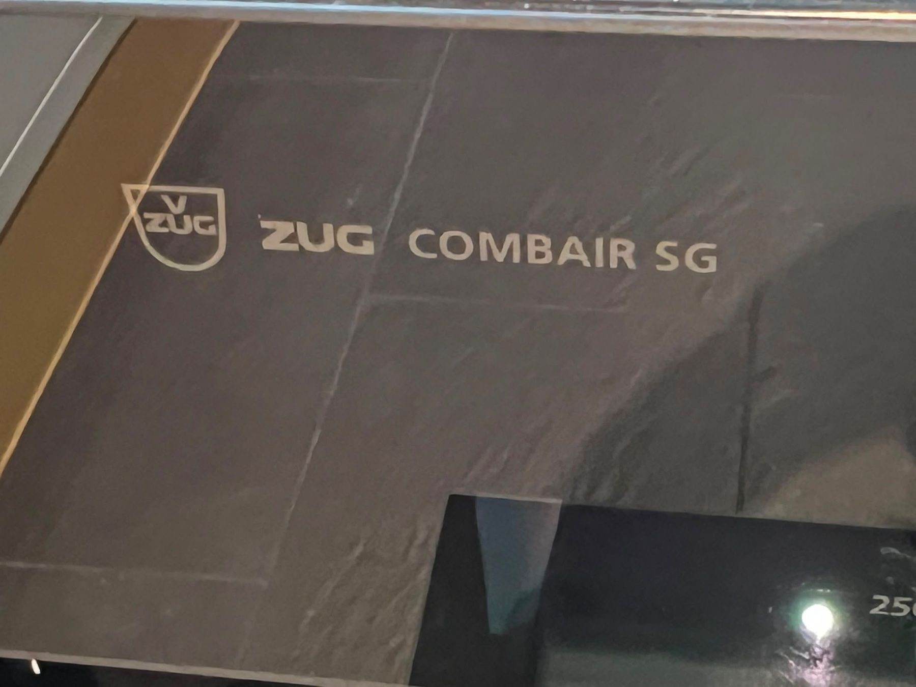 V-Zug Forni: V-Zug Backofen Combair SG – Usato da Celerina/Schlarigna venduto da 2406ca 2