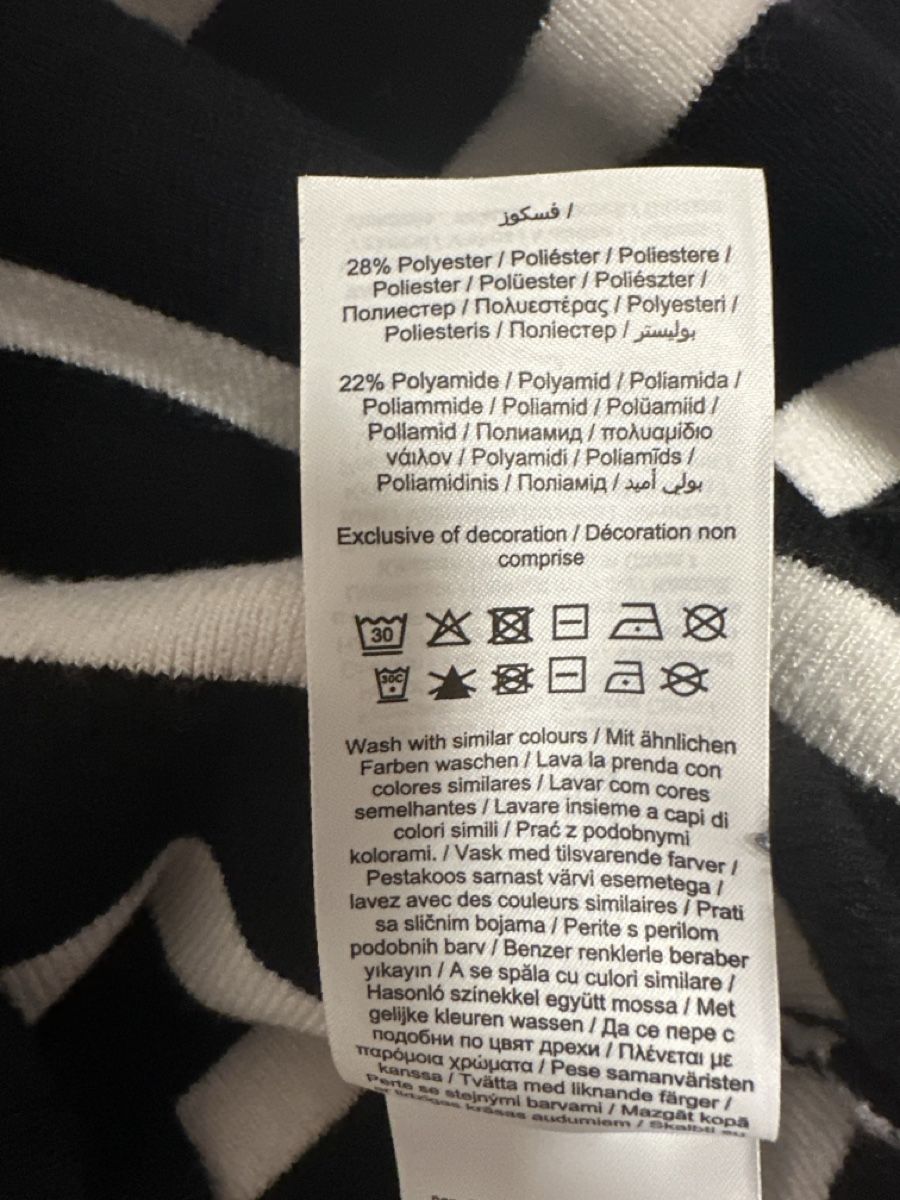 Vila Maglioni & Felpe: Vila Damen Pullover schwarz / weiss, Grösse M – Usato da Zug venduto da Hehe 4
