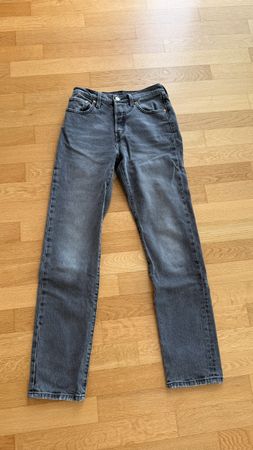 Levis Jeans Grau