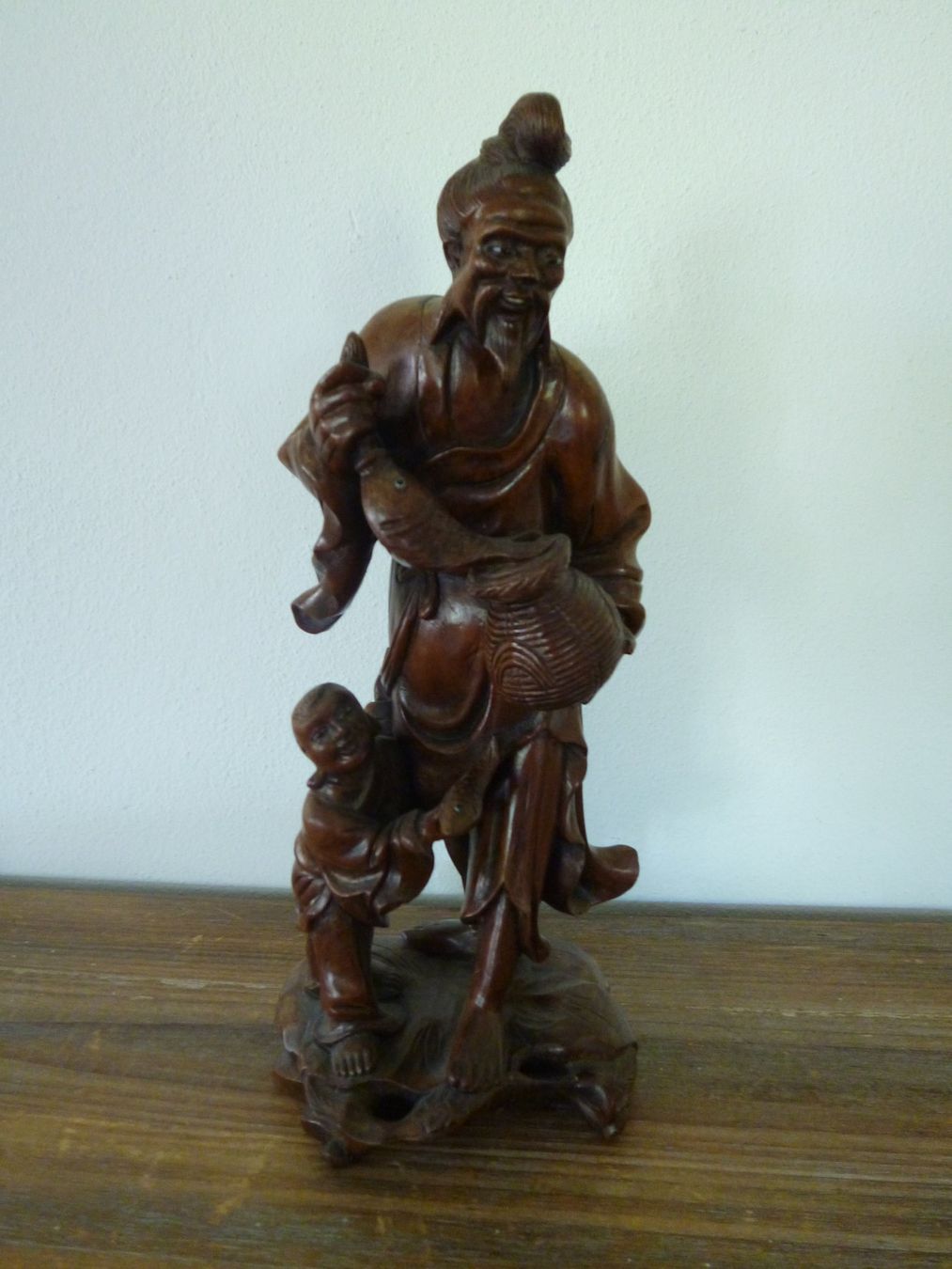 Sculptures & Statues: geschnitzte Holzfigur Mann mit Kind  chinesische Kunst – D'occasion à Dättlikon par Mamakuga 6