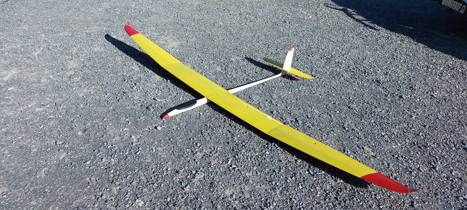 Gfk RC Modellbau: Shark – Gebraucht aus Hünenberg See von gisiker007