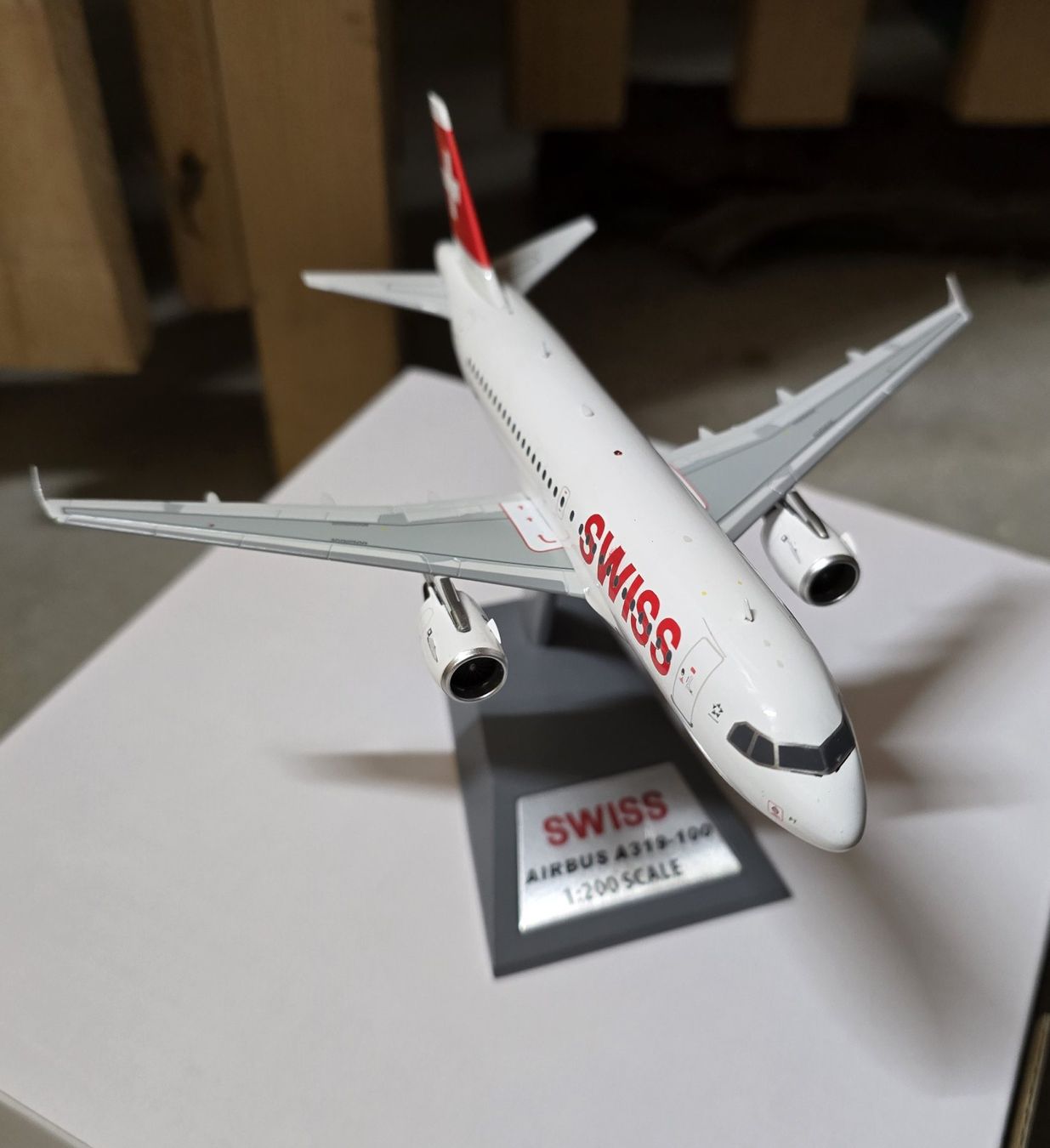 Airbus Kit di modellismo & Modellini statici: Swiss A319 - Jfox Models 1:200 – Nuovo (secondo la descrizione) da Oberglatt ZH venduto da fej_kj6q 1