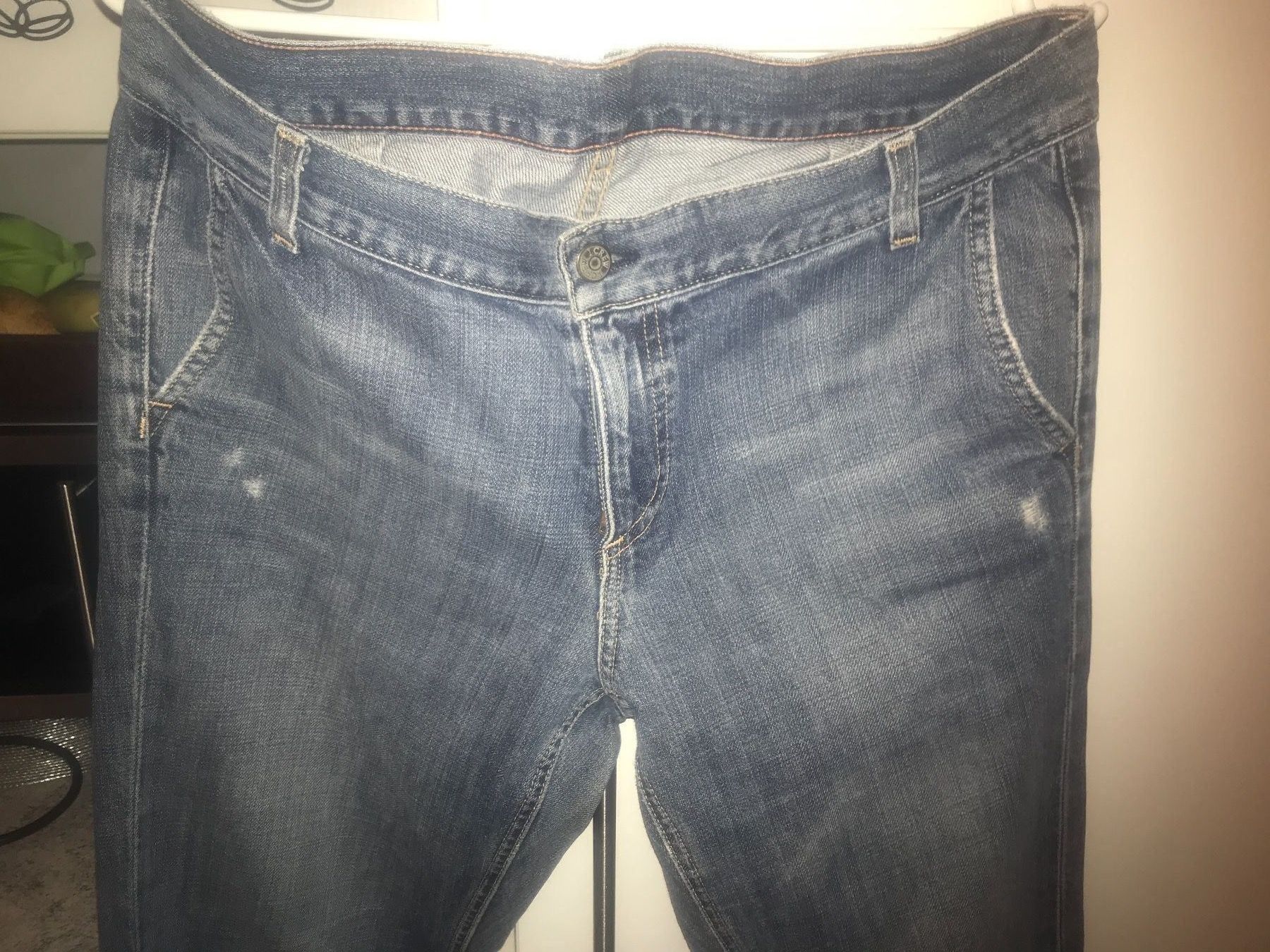 Jeans: 2 DAMEN JEANS GR. 31 – Usato da Basel venduto da ros_sb8c 6