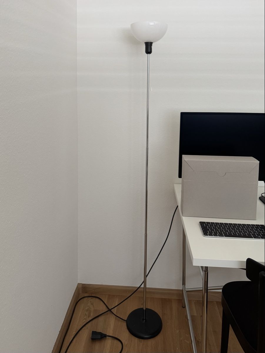 Lehni Lampes: Stehleuchte von Lehni – Neuf (Voir description) à Basel par str_sxs5 1