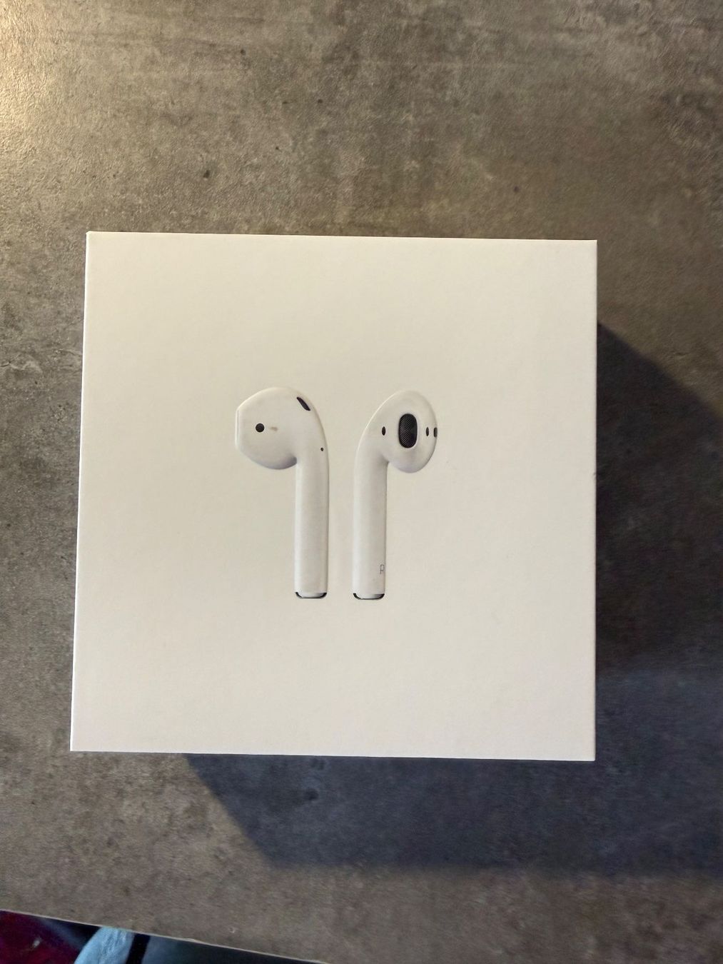 Apple Casques audio: AirPods – Neuf avec emballage d'origine à Neuhaus SG par gmuermaxa 1