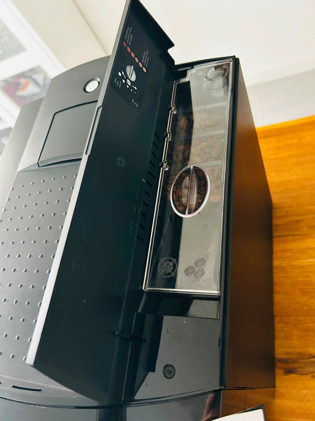 Jura Machines à café & Machines à expresso: Zu Verkaufen Jura D400 – D'occasion à Rothrist par Ratpac 1