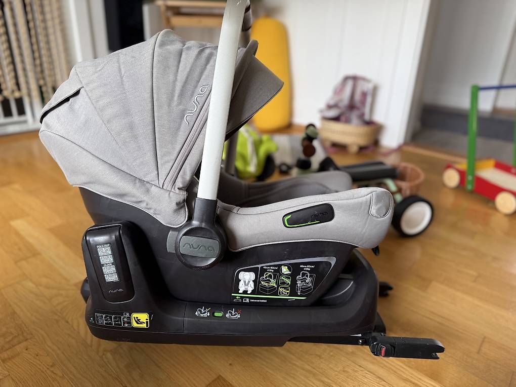 Nuna Sièges auto: Nuna Babyschale / Autositz mit Basisstation – D'occasion à Herisau par mar_p9kd 2