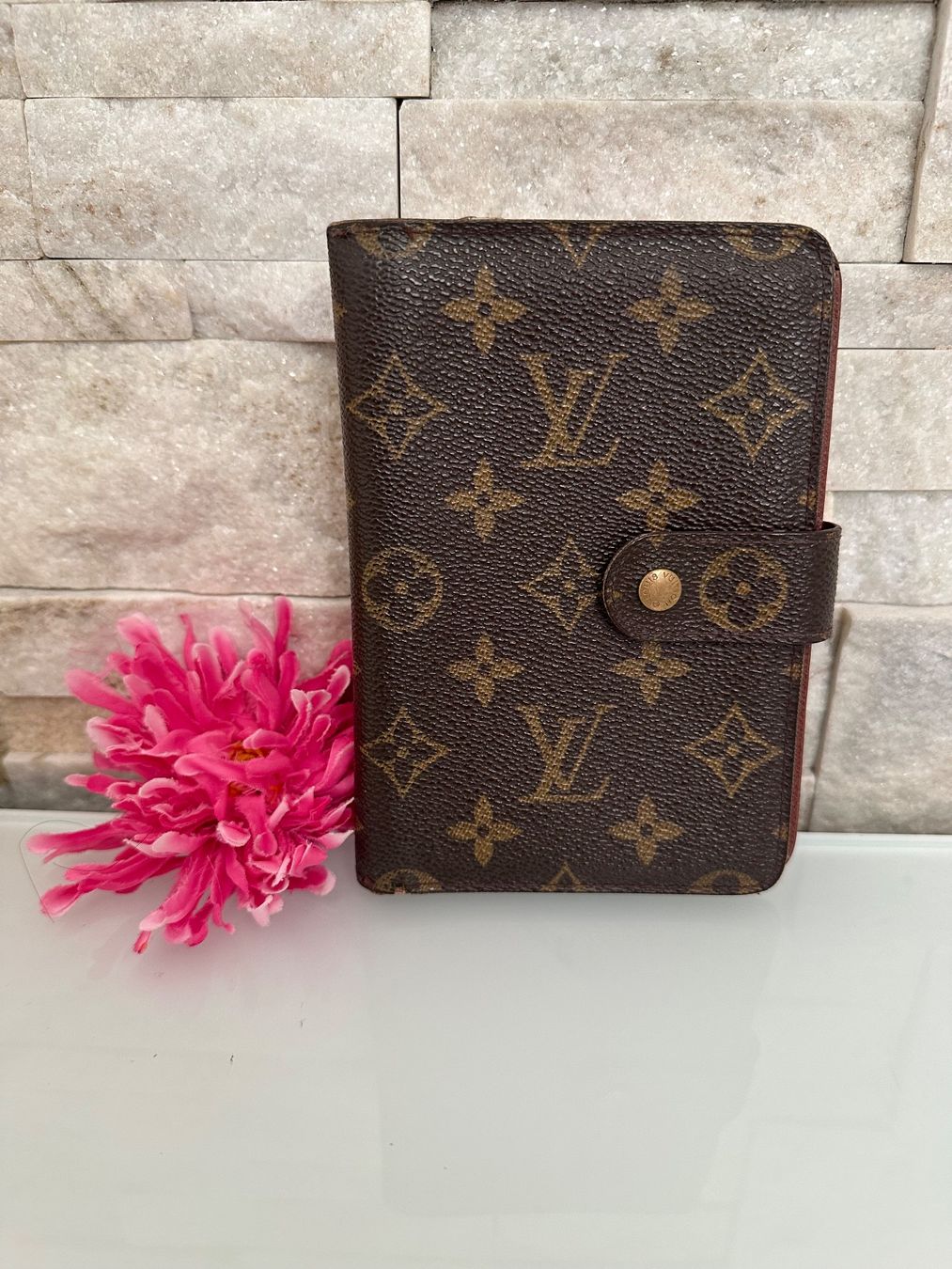 Louis Vuitton Portamonete: Louis Vuitton Compact Wallet - Nr. 748 – Usato da Hittnau venduto da LuxAndMore