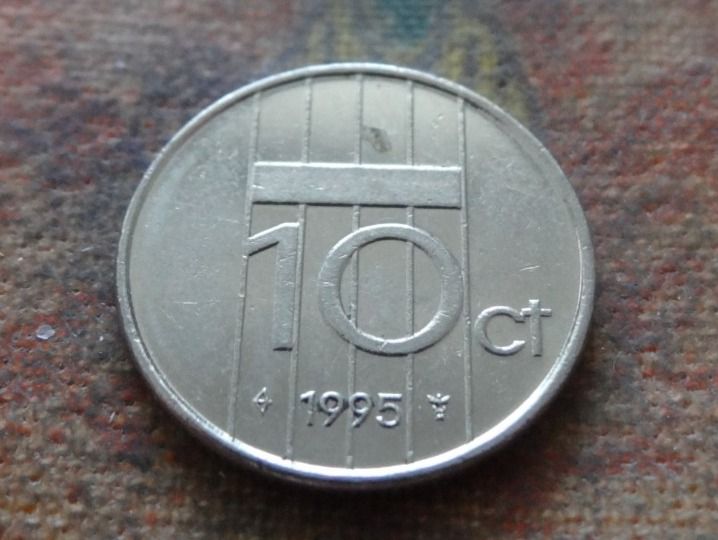 Tutti le monete: PAYS-BAS  Nederland  10  Cent  1995 – Usato da Romanel-sur-Lausanne venduto da Swift13