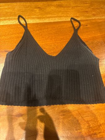 Schwarzes Rippen-Top, Tank Top, Grösse M, ideal für Sommer!