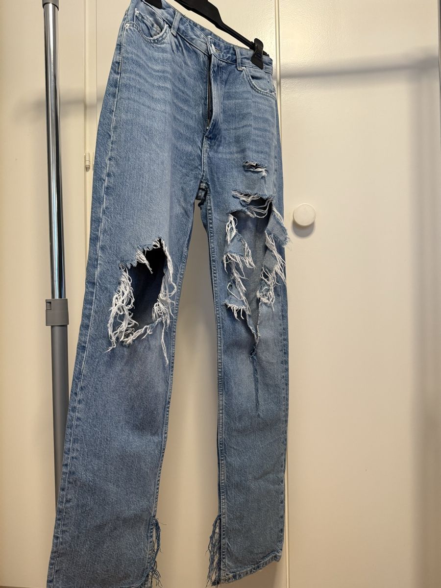 Bershka Jeans: Bershka Jeans Straight Leg, Gr. 38 – Gebraucht aus Thun von tat_zb9b 2