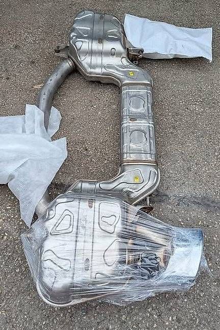 Sistemi di scarico: Ligne Echappement Compléte Audi RS6 C8 – Usato da Bussigny venduto da NoLimiit 1
