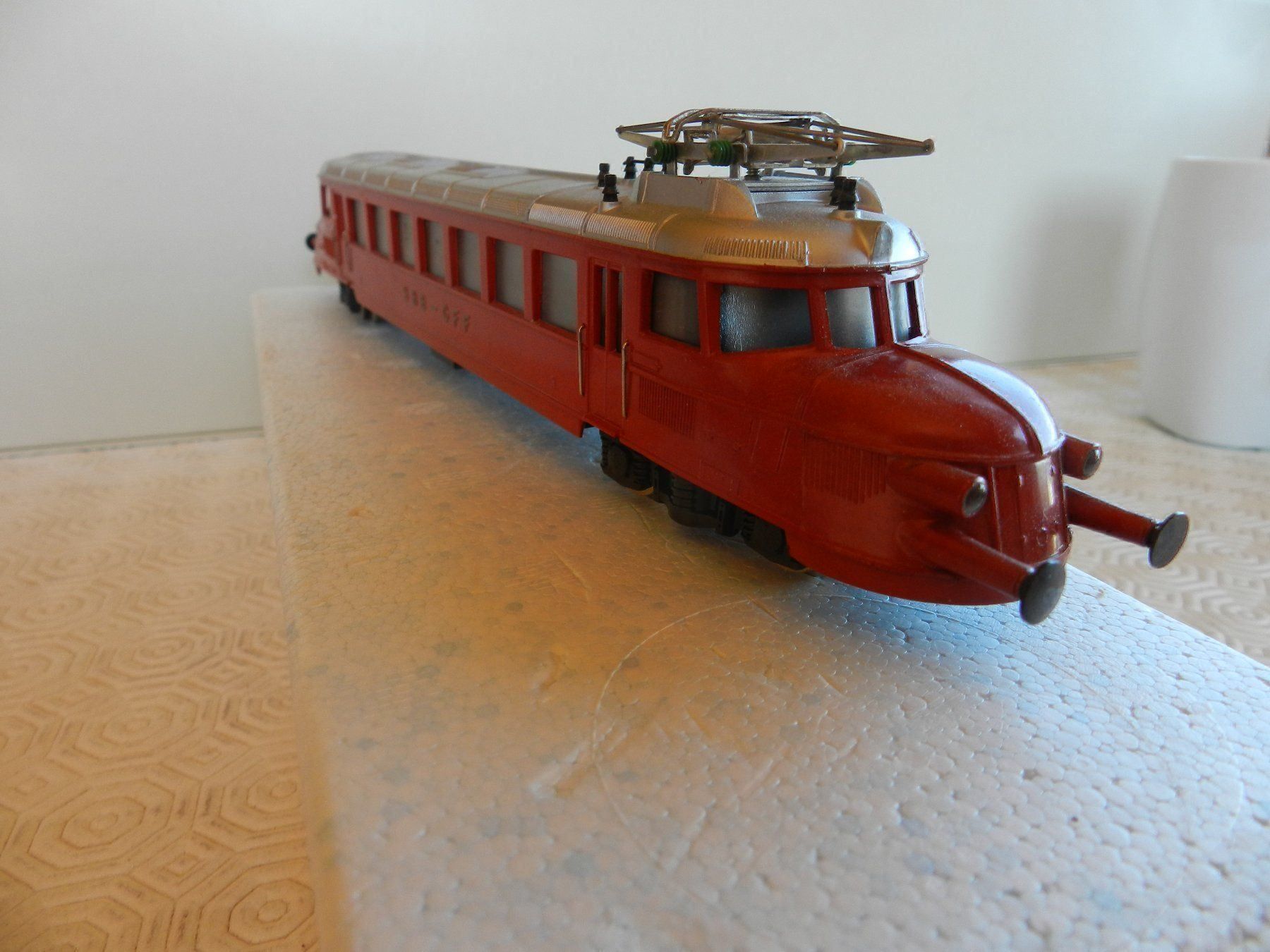 Hag Modellini di ferrovie: H0 DC HAG E-Lok RCe 2/4 Roter Pfeil – Nuovo (secondo la descrizione) da Arzier-Le Muids venduto da elocin83 4