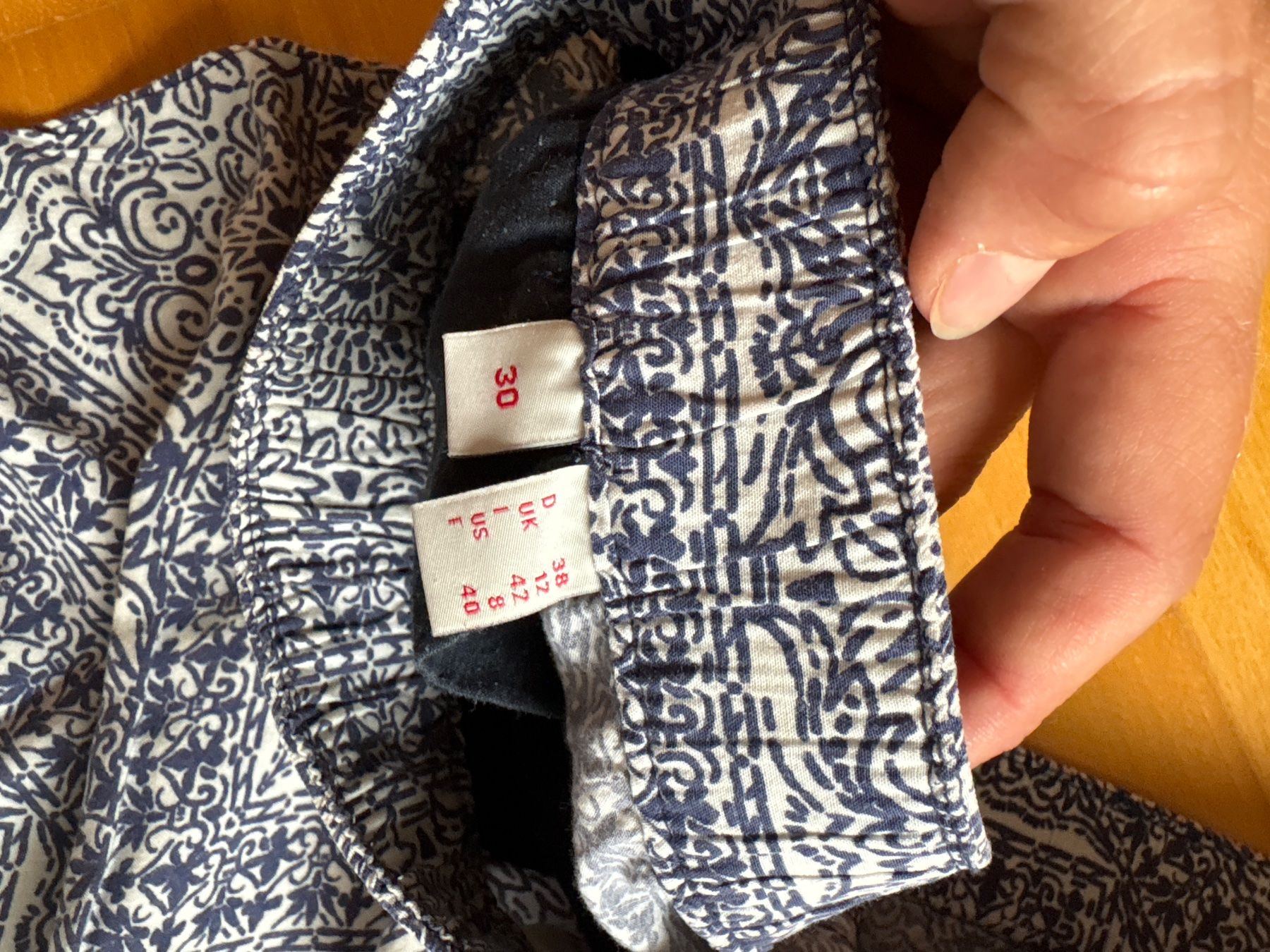 Esprit Pantaloni: Sommerhose von Esprit gr 38 – Usato da Effretikon venduto da MarthaK. 4