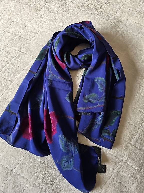 Fabric Frontline Foulards, Tücher & Schals: Fabric Frontline Zurich Silk – Gebraucht aus Zürich von bil_s7tp 4