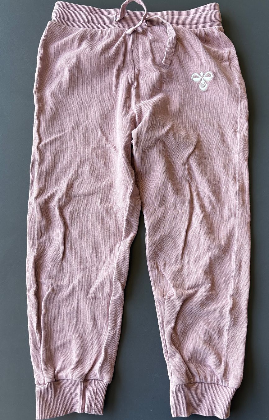 Hummel Lotti & Set di vestiti: Hummel Trainingsset, Größe 98, Rosa. – Usato da Brugg AG venduto da tsannen 5