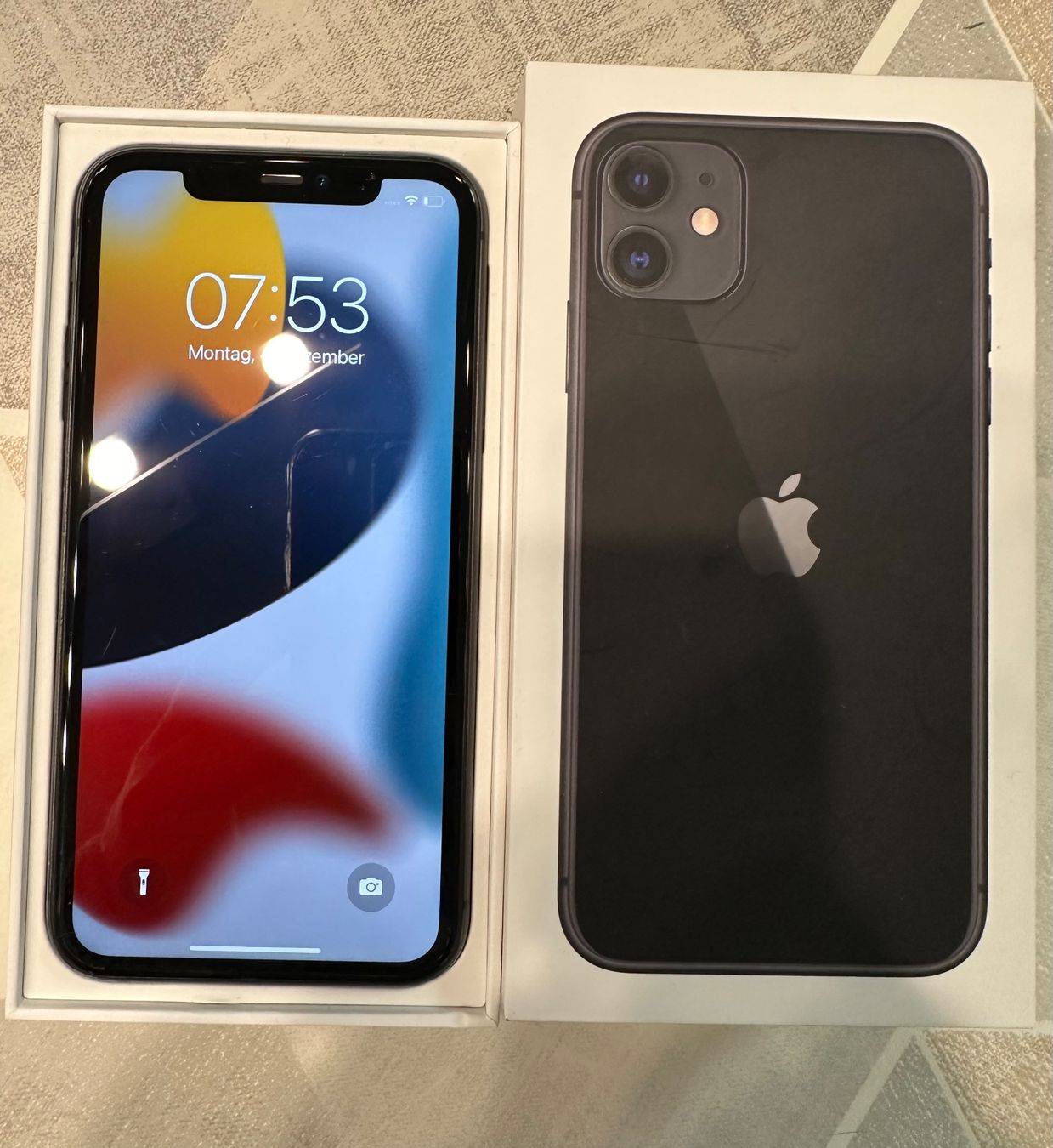 Apple Handys / Smartphones: iPhone 11 128GB schwarz – Gebraucht aus Dübendorf von