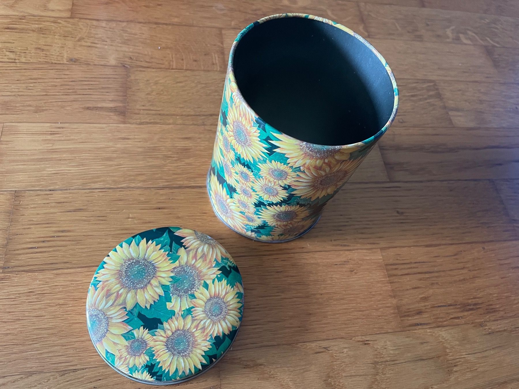 Altro in Decorazioni & Accessori: Blechdose mit Sonnenblumen Motiv – Nuovo (secondo la descrizione) da Zürich venduto da silab69 3