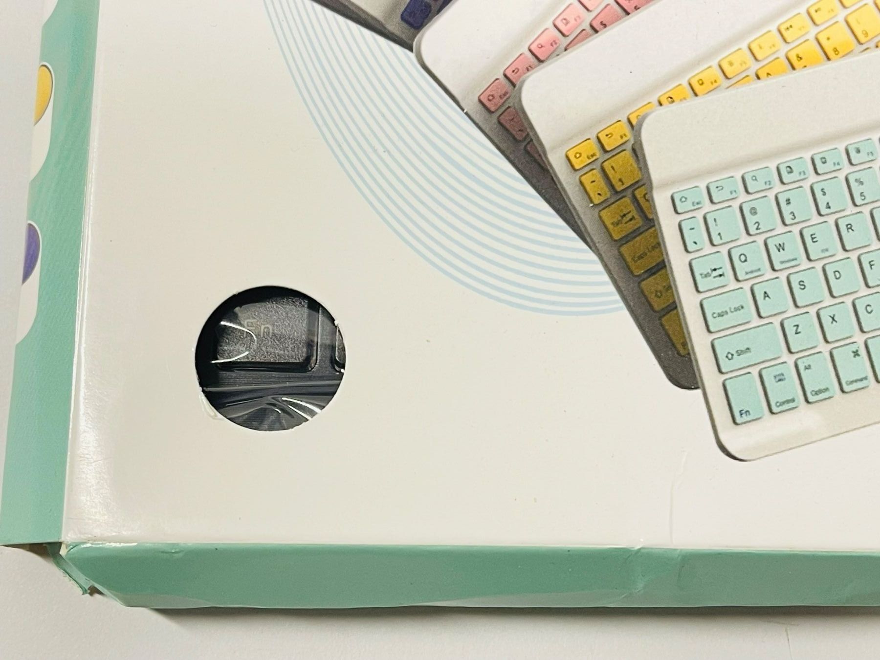 Tastiere: Neues Bluetooth Tastatur und Maus Set – Nuovo (secondo la descrizione) da Olten venduto da ELHANDEL 3