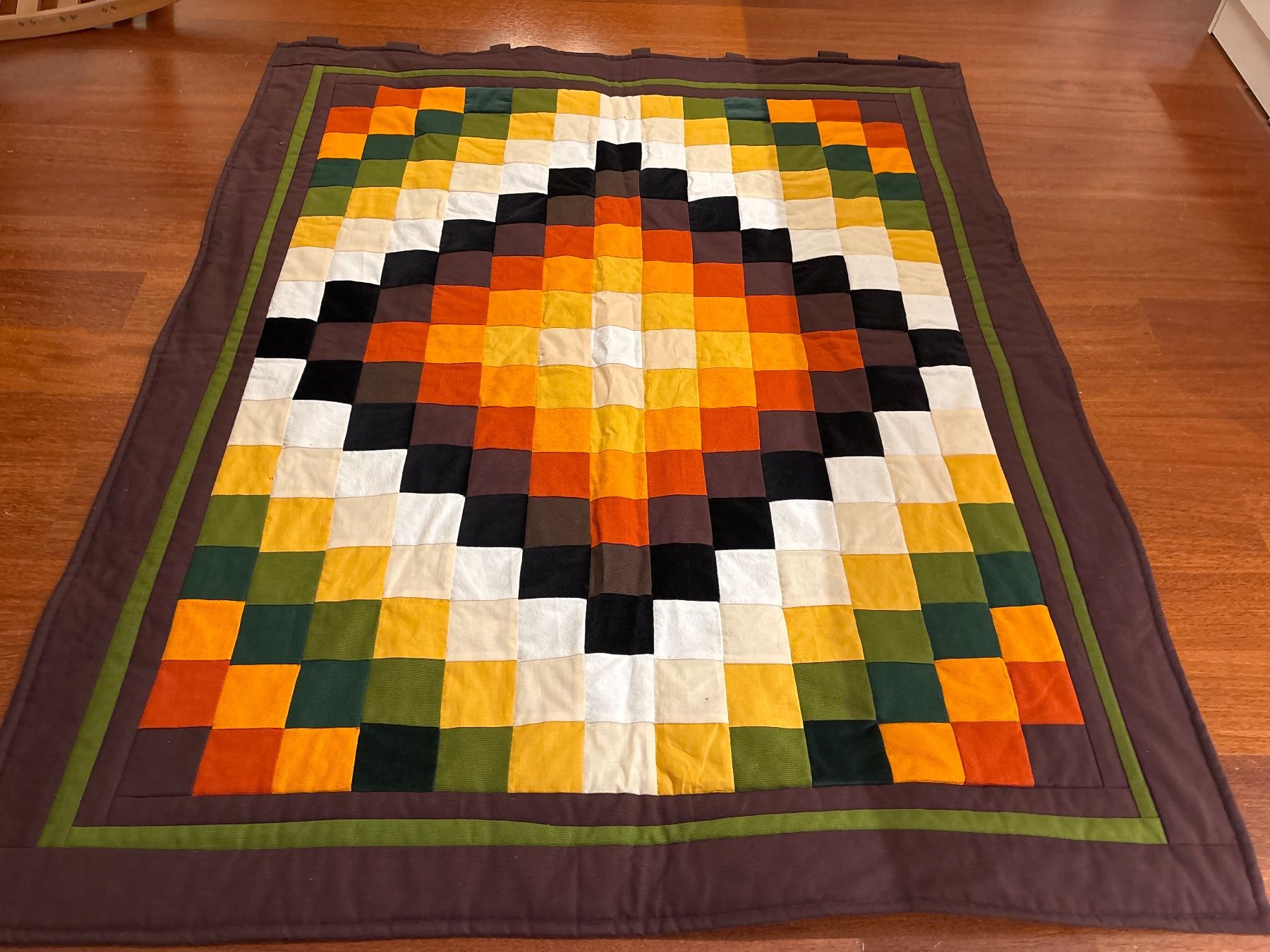 Toutes les décorations: Wunderschöner Quilt Patchwork Wandbehang Herbstfarben – D'occasion à Bülach par Jackybabue 1