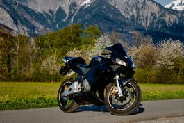 Motorrad Honda CBR600RR schwarz 24180km