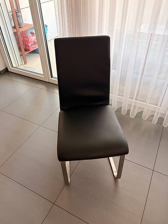 Sedie: 4 neuwertige Lederstühle / Esszimmer  – Usato da Inwil venduto da mir_q8gf 1