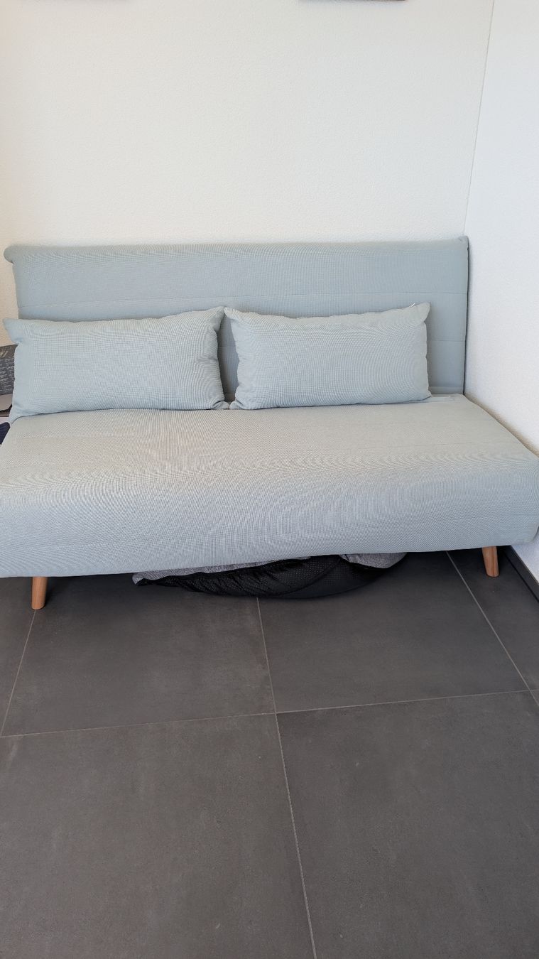 Sofas: Schlafsofa 140 cm – Gebraucht aus Bülach von lea_cjy7