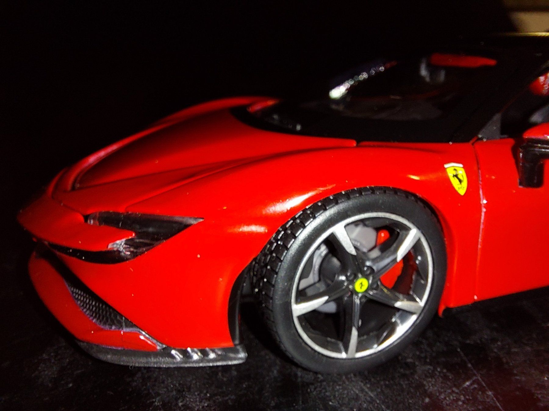 Bburago Modellini d'auto: Ferrari SF90 – Usato da Herisau venduto da Simonalb 5