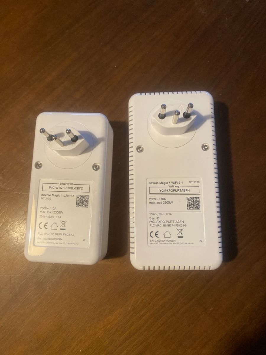 Devolo WiFi: Devolo Magic 1 WiFi & LAN Powerline Adapter Set CH Stecker – Nuovo (secondo la descrizione) da Zürich venduto da jan915 1