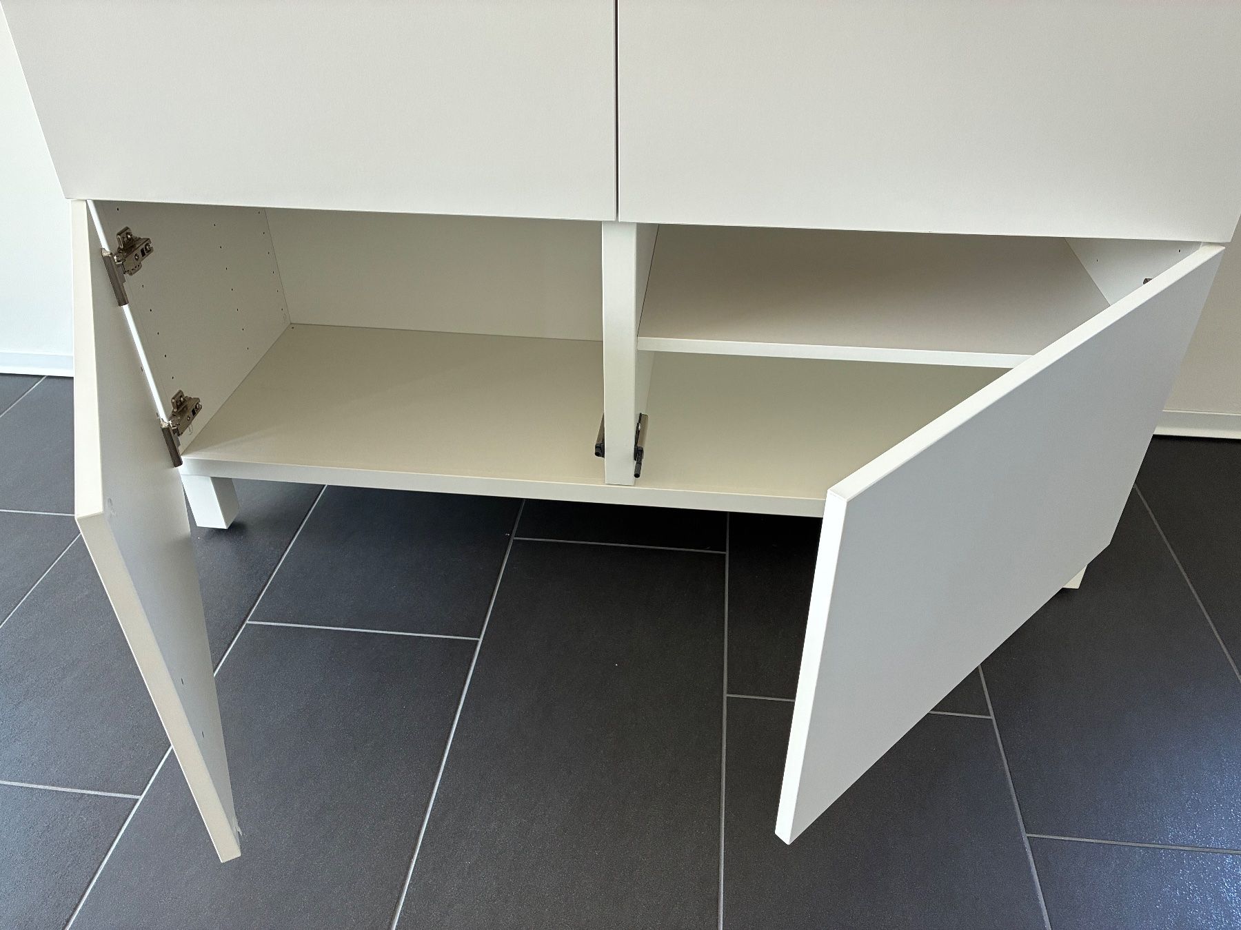 Ikea Armadi: Schrank, BESTA, IKEA – Nuovo (secondo la descrizione) da Oberwil b. Zug venduto da vra_2lcg 1