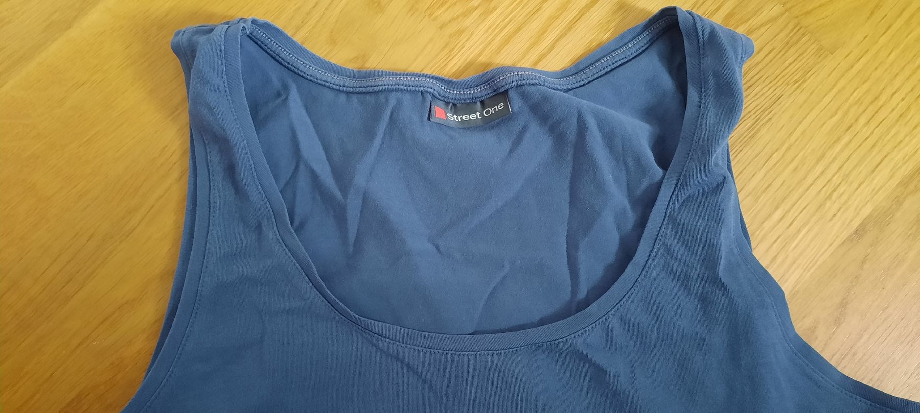 Top: ***STREET ONE*** Top blau Gr 44 – Usato da Wädenswil venduto da H2H_Secondhandshop 5