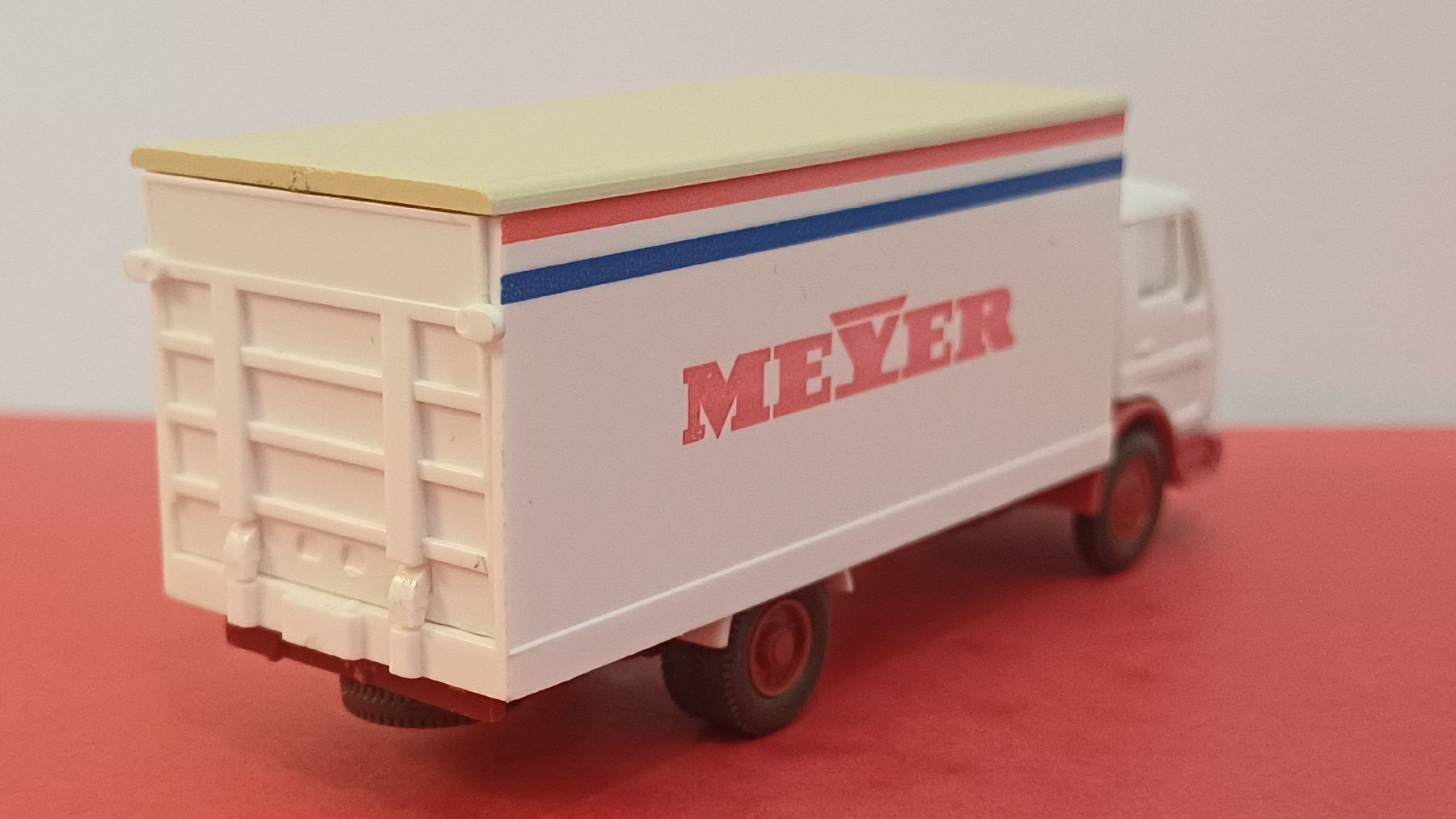 Wiking Modellini d'auto: Mercedes 1017 "Meyer" von Wiking – Usato da Uznach venduto da Katinka83 3