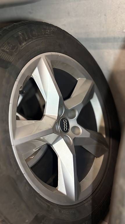 Audi Pneumatici & Ruote complete: Q7 4M Räder – Usato da Wimmis venduto da TheCarnet 1