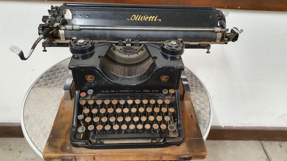 ALTE OLIVETTI M40 SCHREIBMASCHINE Kaufen auf Ricardo