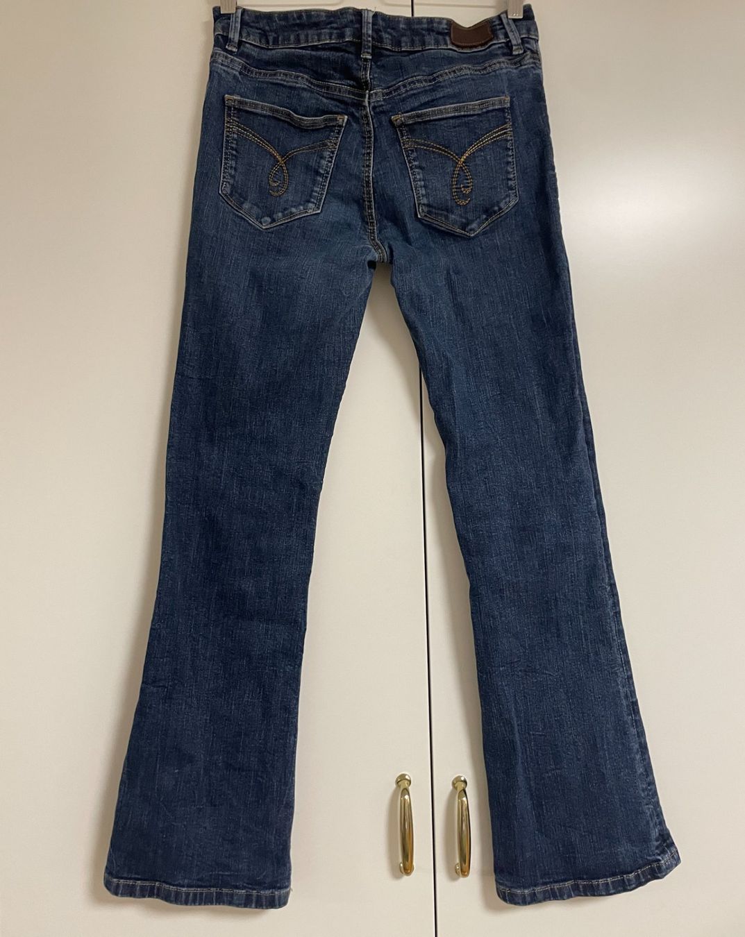 Esprit Jeans: Coole Bootcut Jeans, Grösse 34 – Usato da Uster venduto da emm_px8k 2