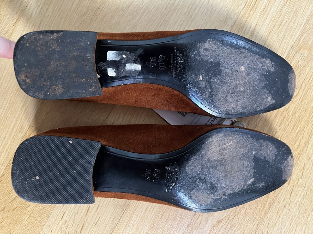 Bally Scarpe da donna: BALLY Flats Brown Suede Shoes – Usato da Urdorf venduto da fre_8xmr 3